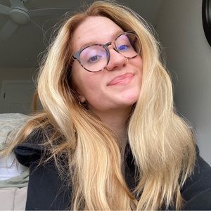 Meet your Posher, Hannah